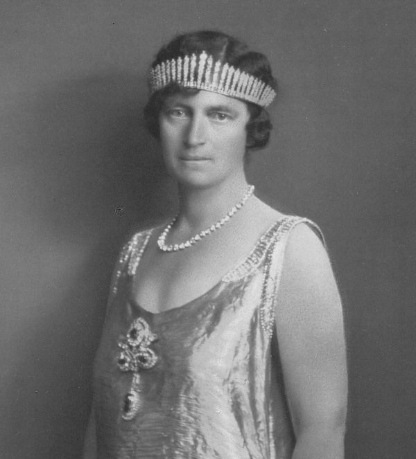 Queen Alexandrine of Denmark wearing jewels